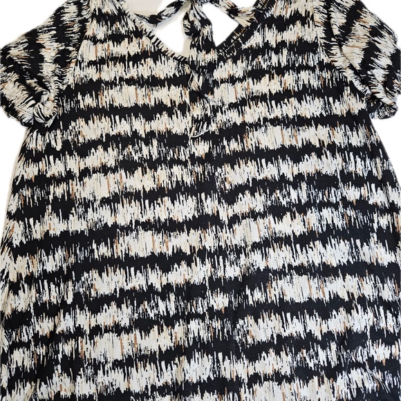 Lane Bryant Shirt Womens Black White Beige Swing Tee Tie Back NWT Flutter Sleeve - Picture 5 of 8